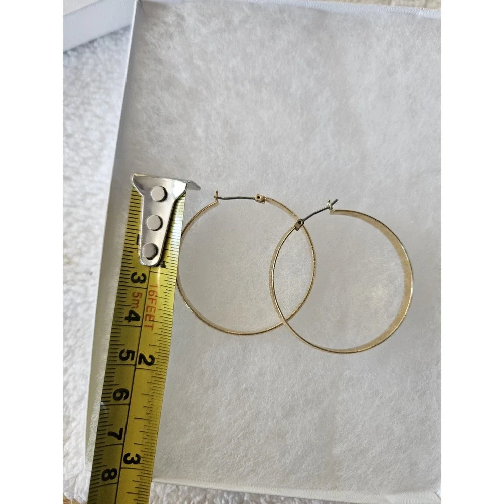 Vintage textured gold tone small hoop Earrings 1.5 Inch